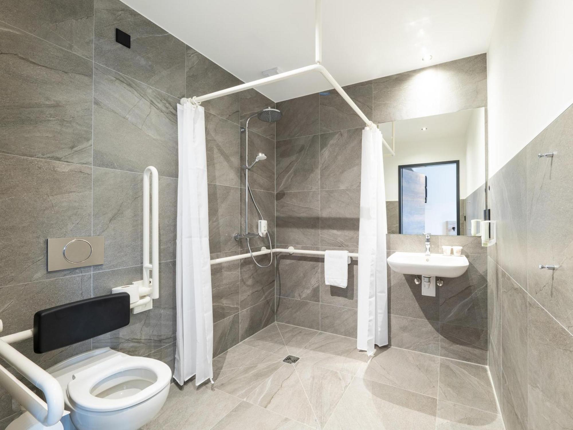 B&B Hotel Albstadt-Hbf Ngoại thất bức ảnh